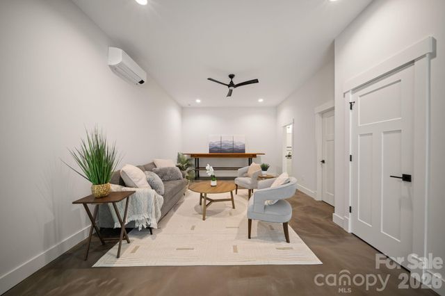 91 Glendale Avenue, Asheville, NC 28803