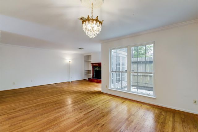 928 W Main Street, Houston, TX 77006