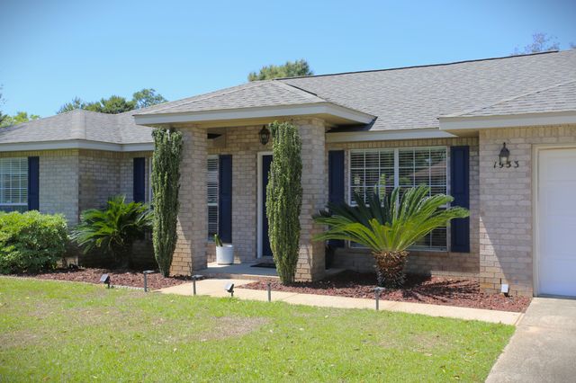 1953 Amhurst Court, Navarre, FL 32566