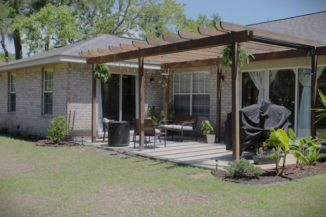 1953 Amhurst Court, Navarre, FL 32566
