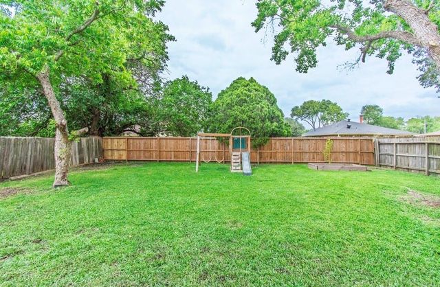 7514 Glenbriar Place, Houston, TX 77489