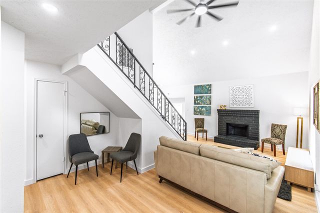 7514 Glenbriar Place, Houston, TX 77489