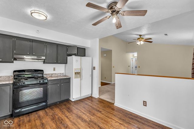 33 Cottonwood Court, Greencastle, IN 46135