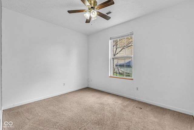 33 Cottonwood Court, Greencastle, IN 46135