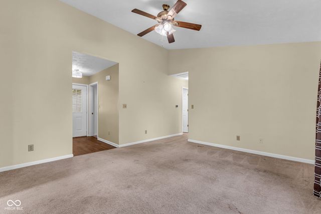 33 Cottonwood Court, Greencastle, IN 46135