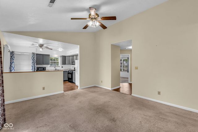 33 Cottonwood Court, Greencastle, IN 46135