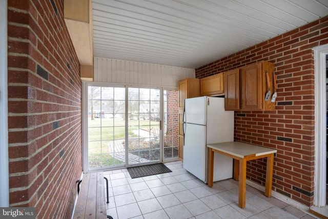 1628 CHERRY HILL RD N, State College, PA 16803