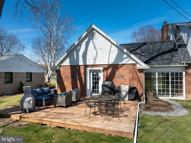 1628 CHERRY HILL RD N, State College, PA 16803