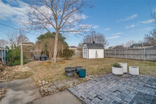 2833 Clearmeadow Drive, Mesquite, TX 75181