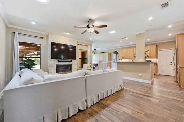 801 Mountain Crest DR, Wimberley, TX 78676