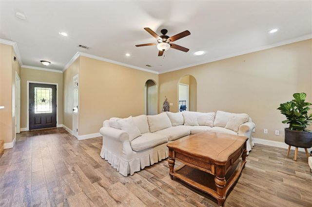 801 Mountain Crest DR, Wimberley, TX 78676