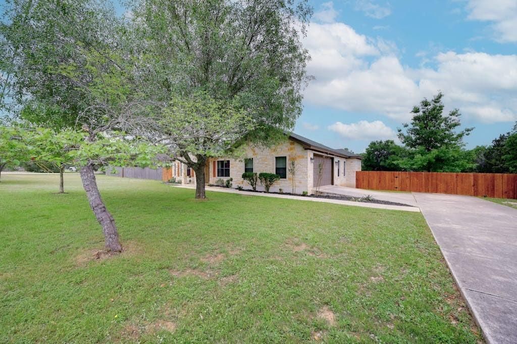 801 Mountain Crest DR, Wimberley, TX 78676