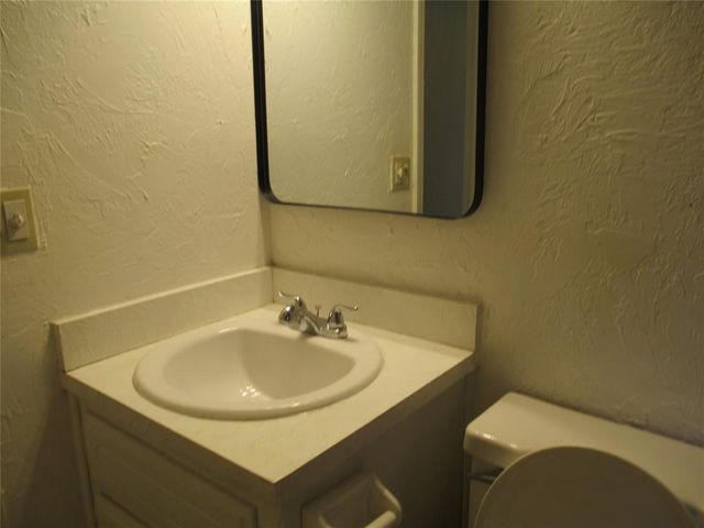1052 NW 7th Place, Oklahoma City, OK 73160