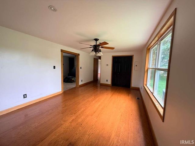 330 Burton Lane, Mitchell, IN 47446