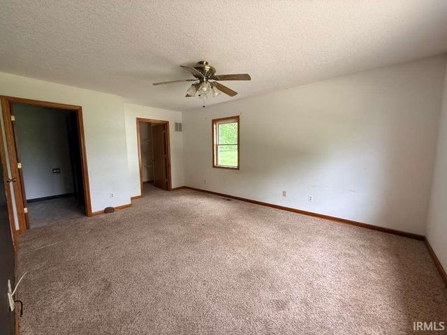330 Burton Lane, Mitchell, IN 47446