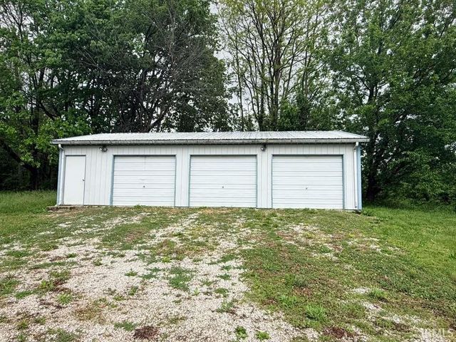 330 Burton Lane, Mitchell, IN 47446