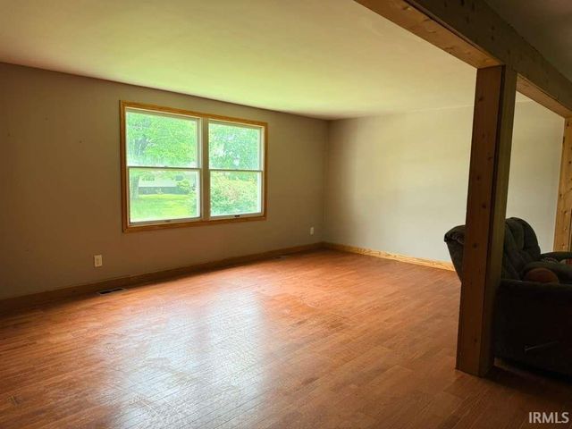330 Burton Lane, Mitchell, IN 47446