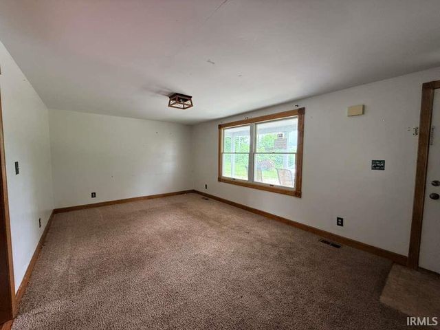 330 Burton Lane, Mitchell, IN 47446