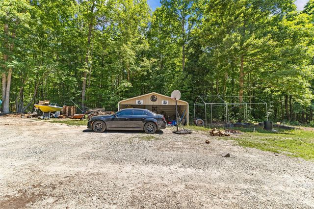 853 Brevard Place Road, Iron Station, NC 28080