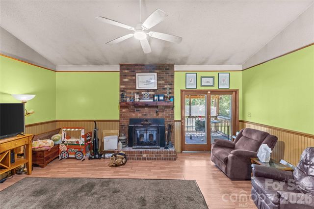 853 Brevard Place Road, Iron Station, NC 28080