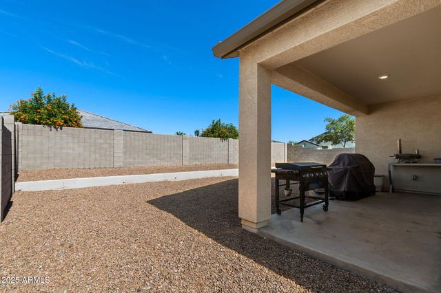 1042 W AVALON CANYON Drive, Casa Grande, AZ 85122