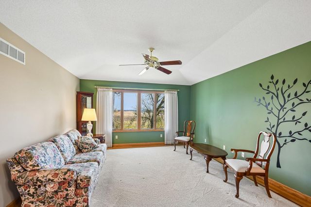 5421 Ojibway Avenue N, Stillwater, MN 55082
