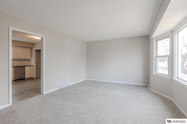 5103 S 92nd Street, Omaha, NE 68127