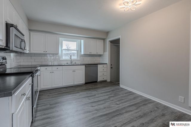 5103 S 92nd Street, Omaha, NE 68127