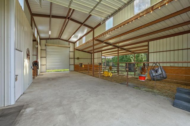 16900 County Road 706, Leonard, TX 75452