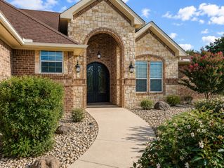 16900 County Road 706, Leonard, TX 75452