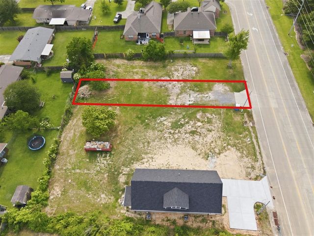 917 W Sale Road, Lake Charles, LA 70605
