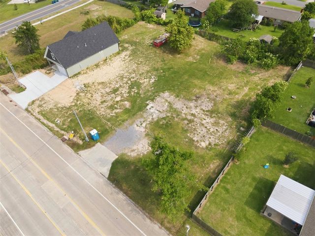 917 W Sale Road, Lake Charles, LA 70605