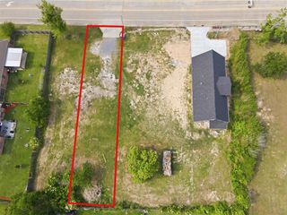 917 W Sale Road, Lake Charles, LA 70605