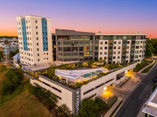 800 Embassy DR 229, Austin, TX 78702