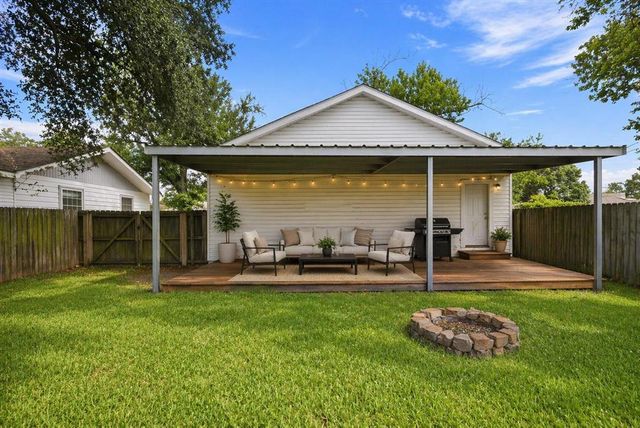 508 S Crocker Street, Sulphur, LA 70663