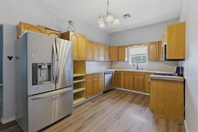508 S Crocker Street, Sulphur, LA 70663