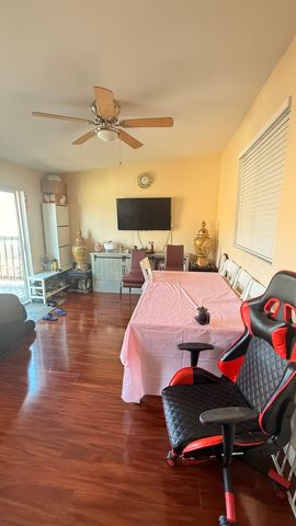 2728 W 39th Place, Chicago, IL 60632