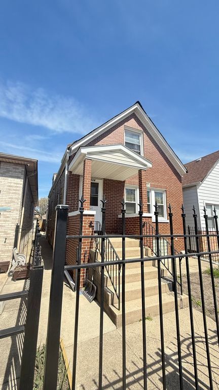 2728 W 39th Place, Chicago, IL 60632