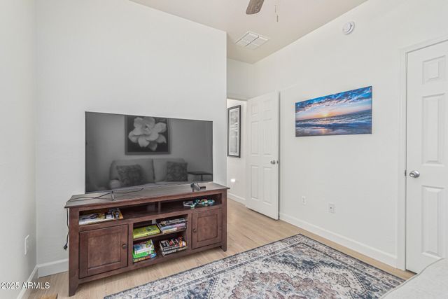 42424 N Gavilan Peak Parkway 19102, Anthem, AZ 85086