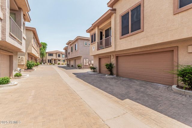 42424 N Gavilan Peak Parkway 19102, Anthem, AZ 85086