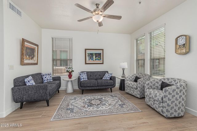 42424 N Gavilan Peak Parkway 19102, Anthem, AZ 85086