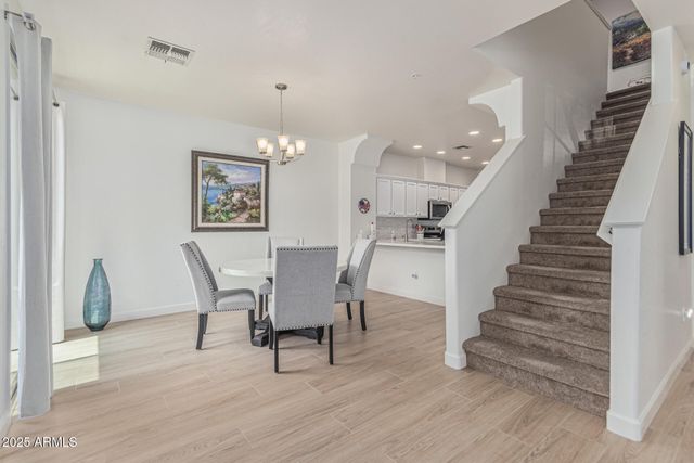 42424 N Gavilan Peak Parkway 19102, Anthem, AZ 85086