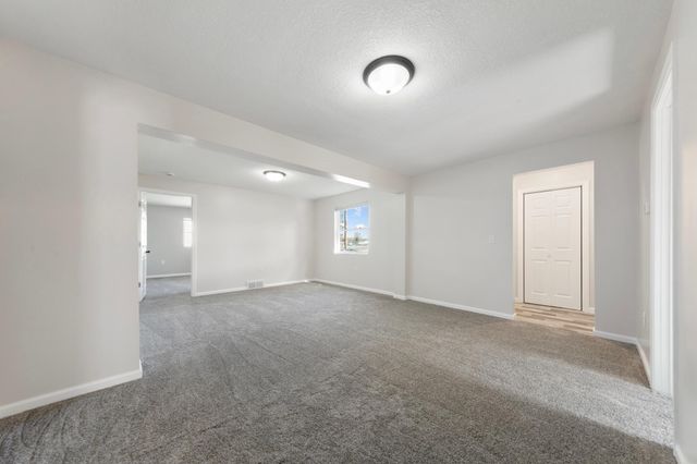 508 20th Street NW, Faribault, MN 55021