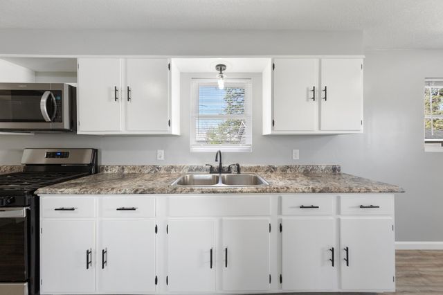 508 20th Street NW, Faribault, MN 55021