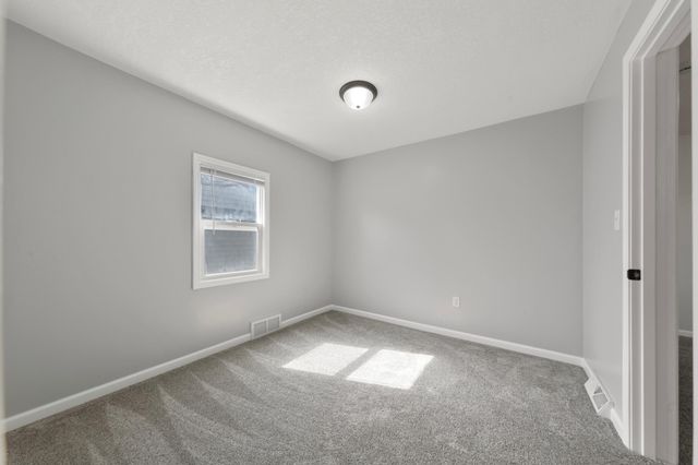 508 20th Street NW, Faribault, MN 55021