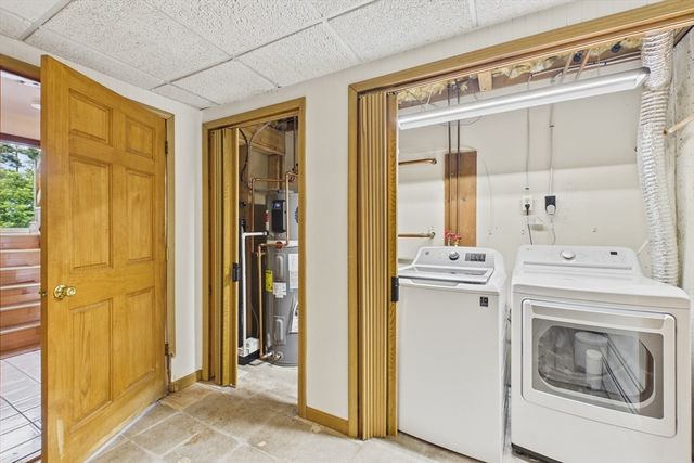 19 Westview Ter, Easthampton, MA 01027