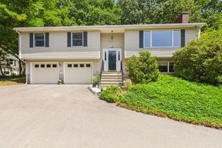 19 Westview Ter, Easthampton, MA 01027