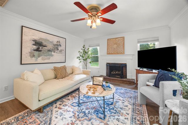 8607 Piccone Brook Lane, Charlotte, NC 28216