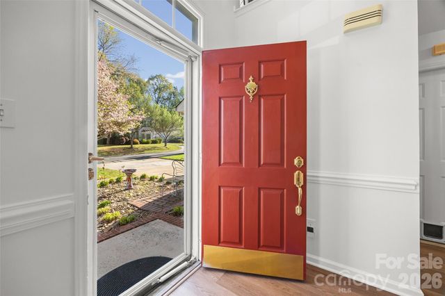 8607 Piccone Brook Lane, Charlotte, NC 28216