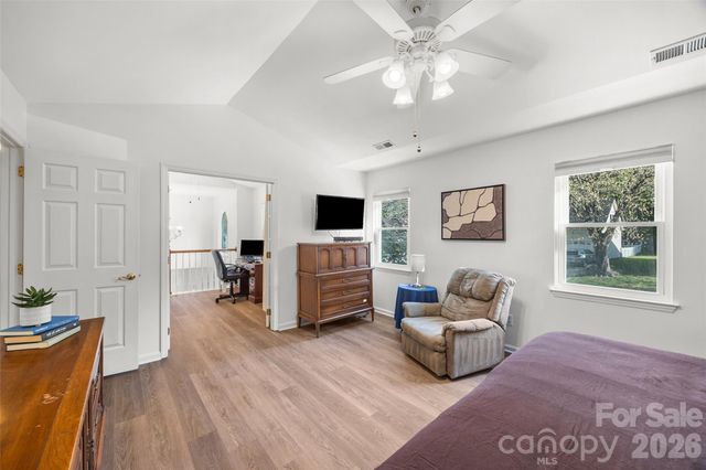 8607 Piccone Brook Lane, Charlotte, NC 28216